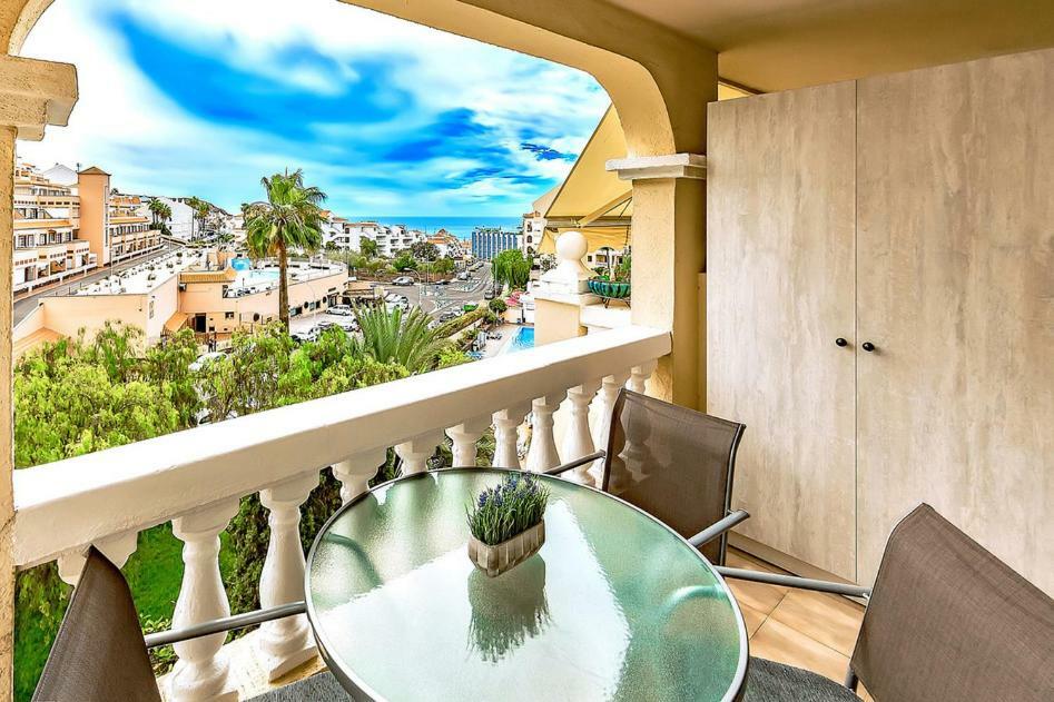 Studio In Los Cristianos Ocean View Арона Екстериор снимка